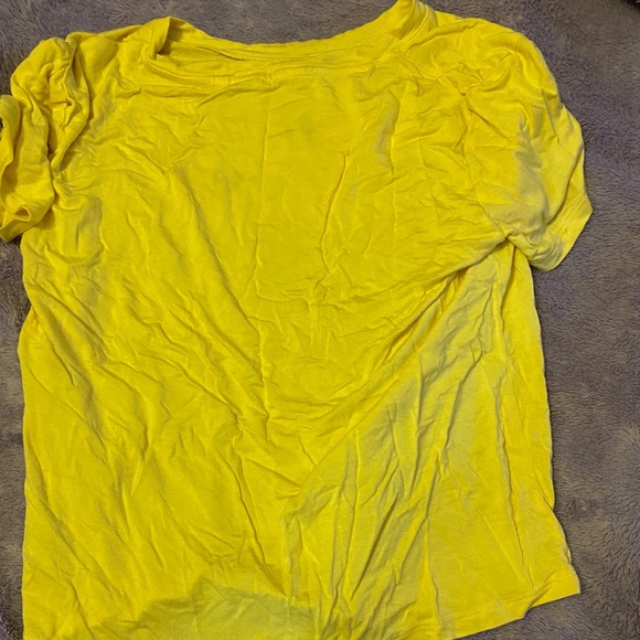 It’s All good graphic light yellow t-shirt - Picture 2 of 3